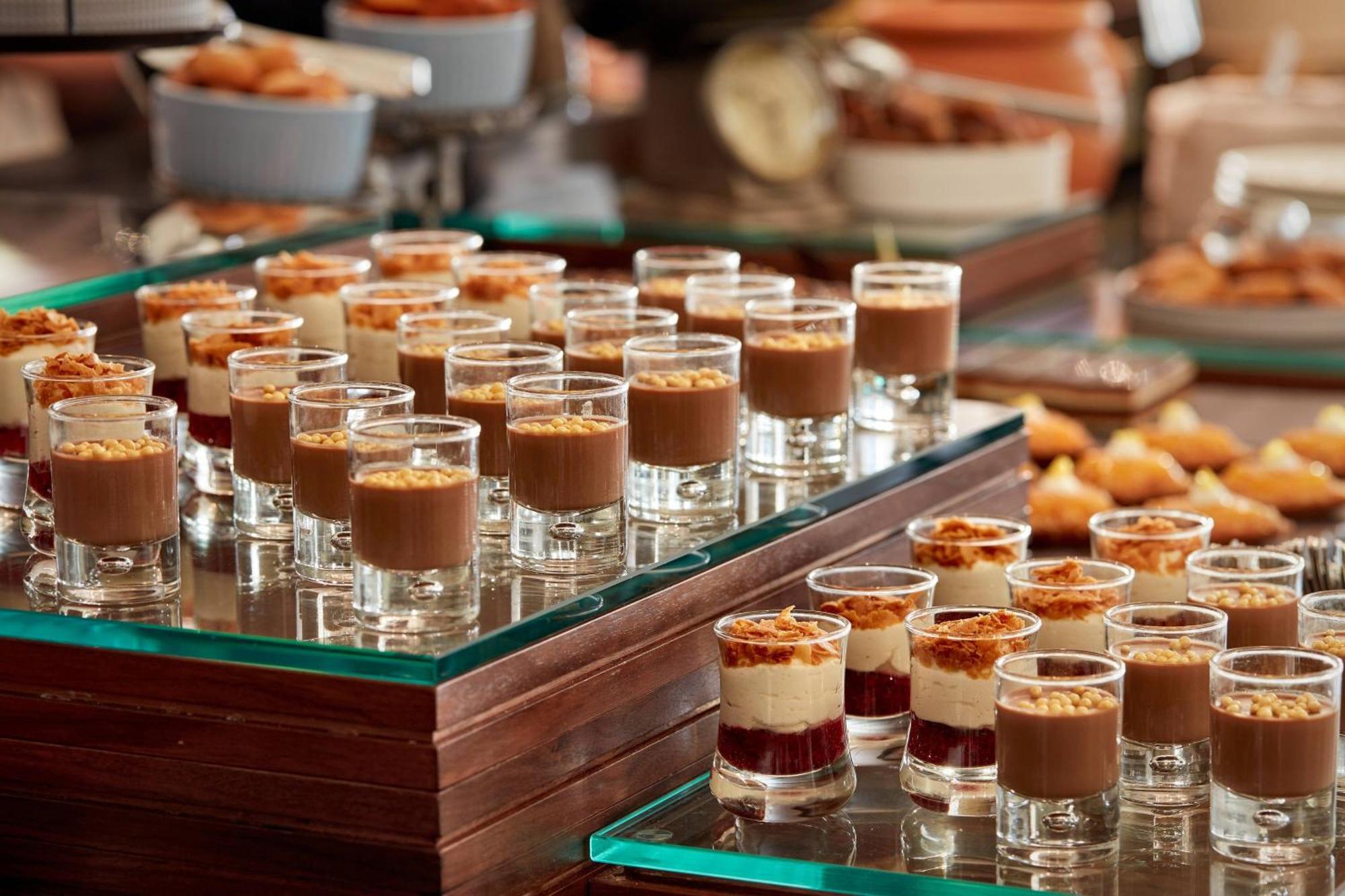 Paragraph Resort & Spa Shekvetili, Autograph Collection Ngoại thất bức ảnh Chocolate dessert