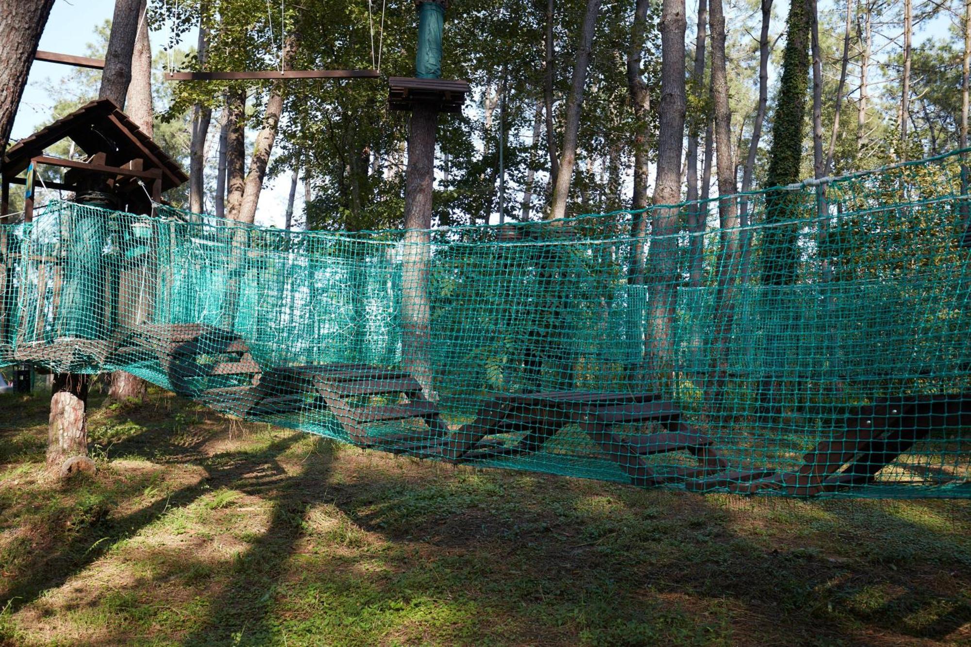 Paragraph Resort & Spa Shekvetili, Autograph Collection Ngoại thất bức ảnh A climbing net