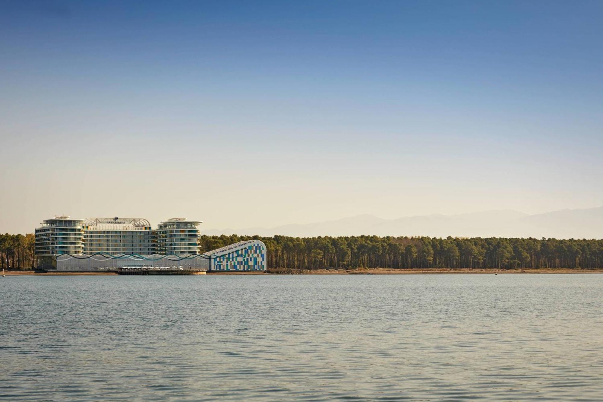 Paragraph Resort & Spa Shekvetili, Autograph Collection Ngoại thất bức ảnh View of the lake
